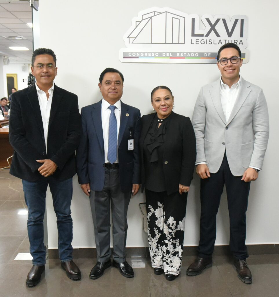 Enlaces legislativos municipales toman protesta en el Congreso de Hidalgo